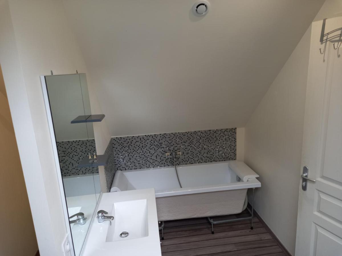 Вилла Chez Jojo A St Fraimbault Saint-Fraimbault-de-Prieres Экстерьер фото